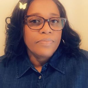 Meet your Posher, Carolyn